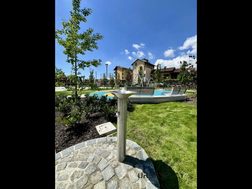 Fontana mmcité distribuita da Ital Way nell’area verde di Andorno Micca