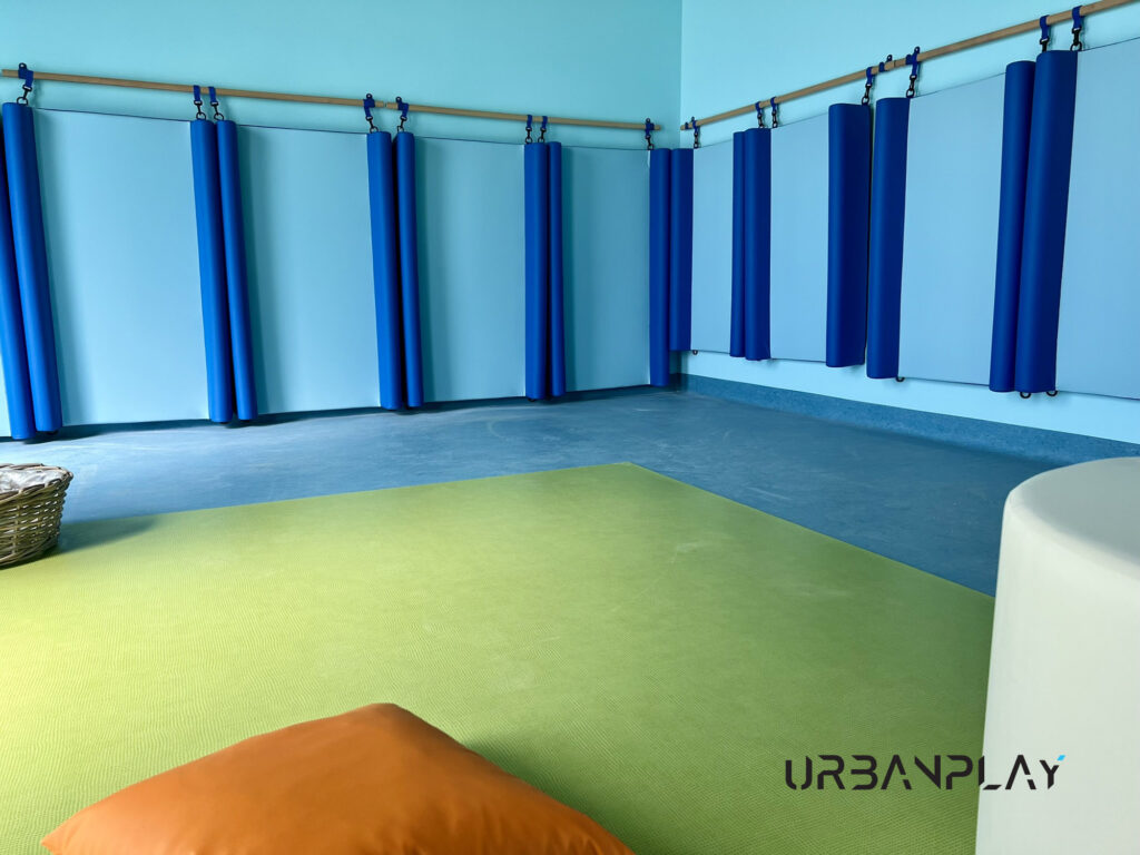 Ambiente per la nanna dell’asilo nido Il Friciulin con futon