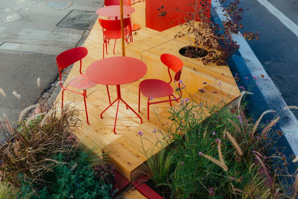 Nuovo catalogo mmcité 2026/27: idee e soluzioni per l’arredo urbano contemporaneo
