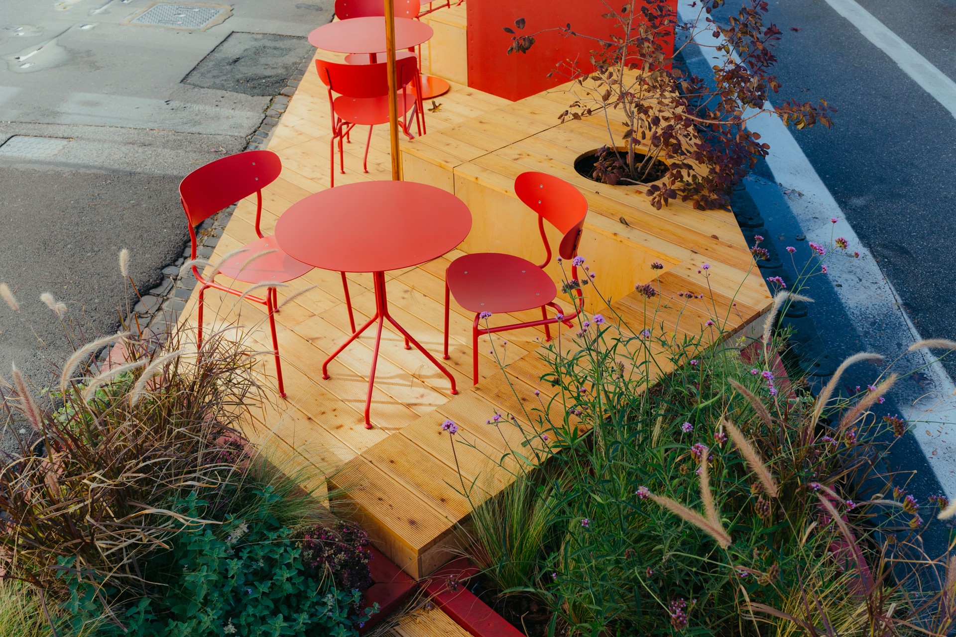 Nuovo catalogo mmcité 2026/27: idee e soluzioni per l’arredo urbano contemporaneo